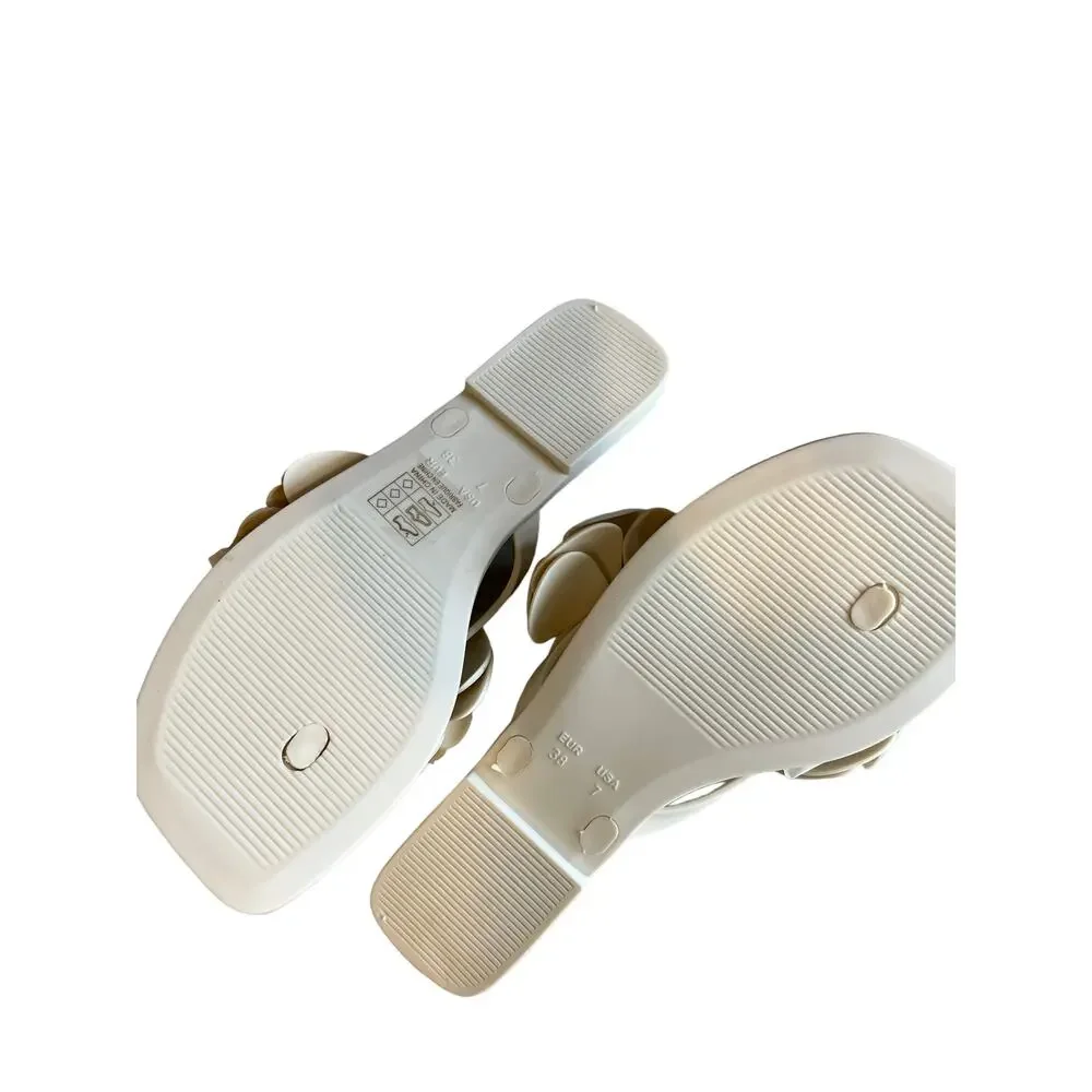 Jeffrey Campbell Fleuris Jelly Flip Flop Flower Detail Cream 7